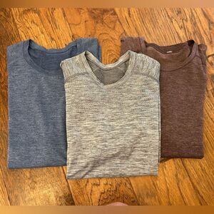 Lululemon workout tee's